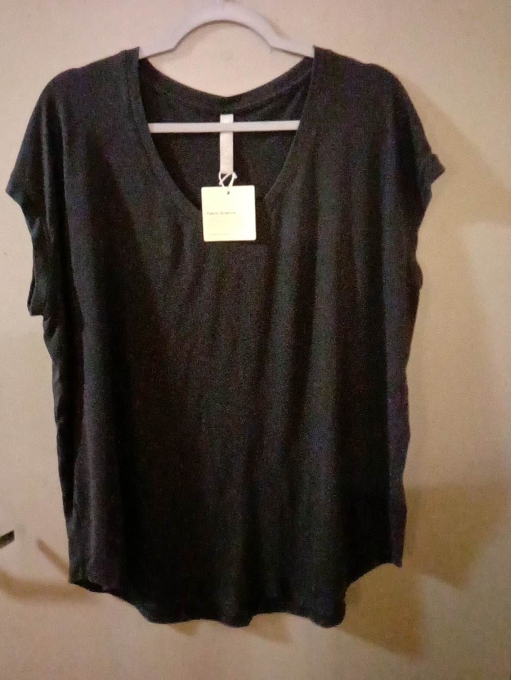 HALARA Black V-Neck Short Sleeve Tee